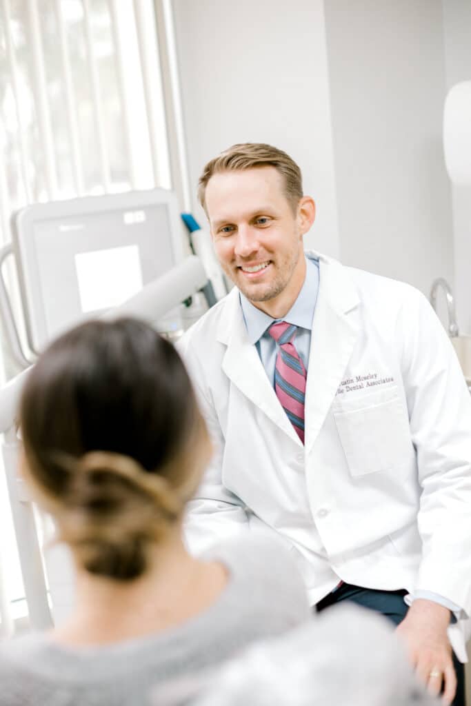 Dallas Dentist The Right Dallas Dentist for Your Dental Care Needs Dr. Moseley with a patient What Sets Us Apart DR. Justin Moseley. Moseley Dental Group. General, Cosmetic, Restorative, Preventative Dentistry Dentist in Dallas TX 752253